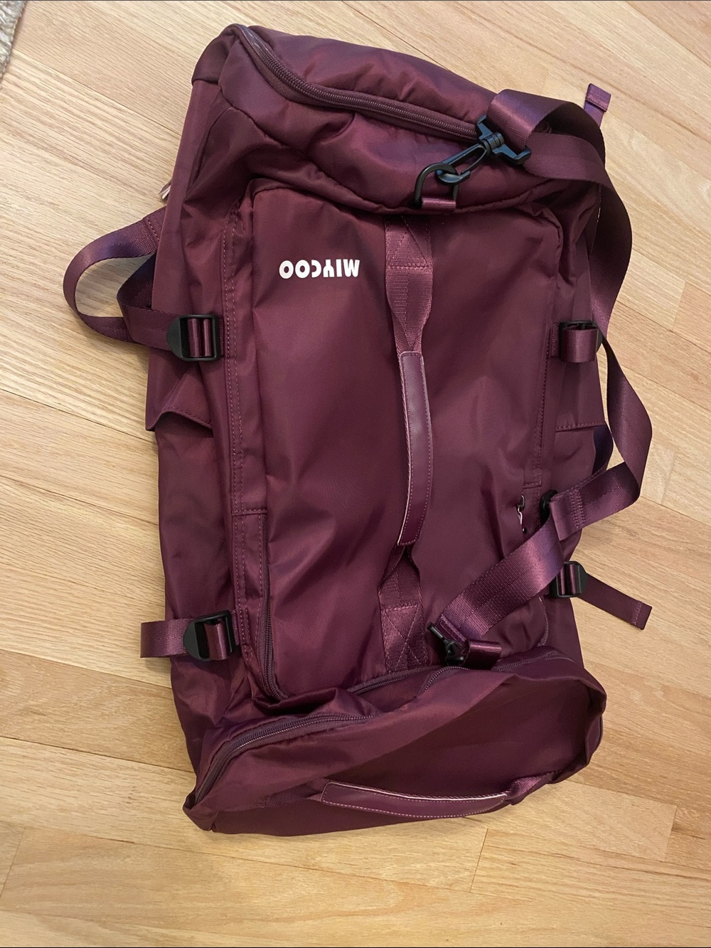 Men’s Maroon Travel Duffel Bag